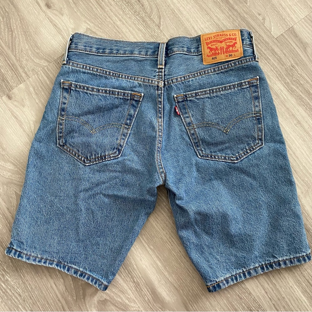 Men’s Levi Denim Shorts Size 30x10